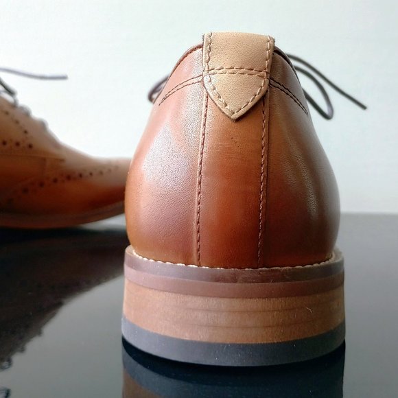 Johnston & Murphy Men's Haywood Wingtip Oxford in Nice Tan FG Leather - Picture 9 of 14